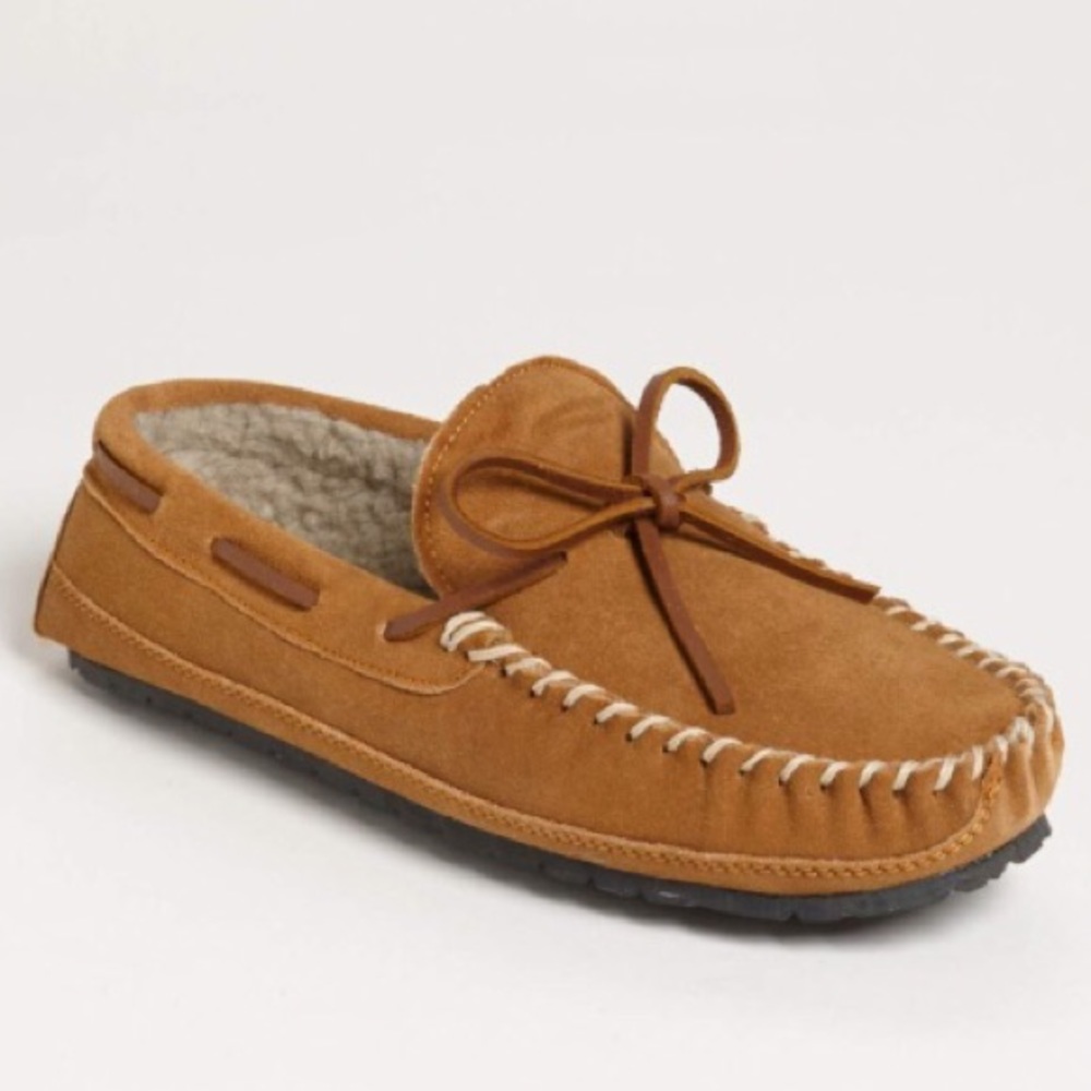 Minnetonka Casey Suede Leather Slipper
